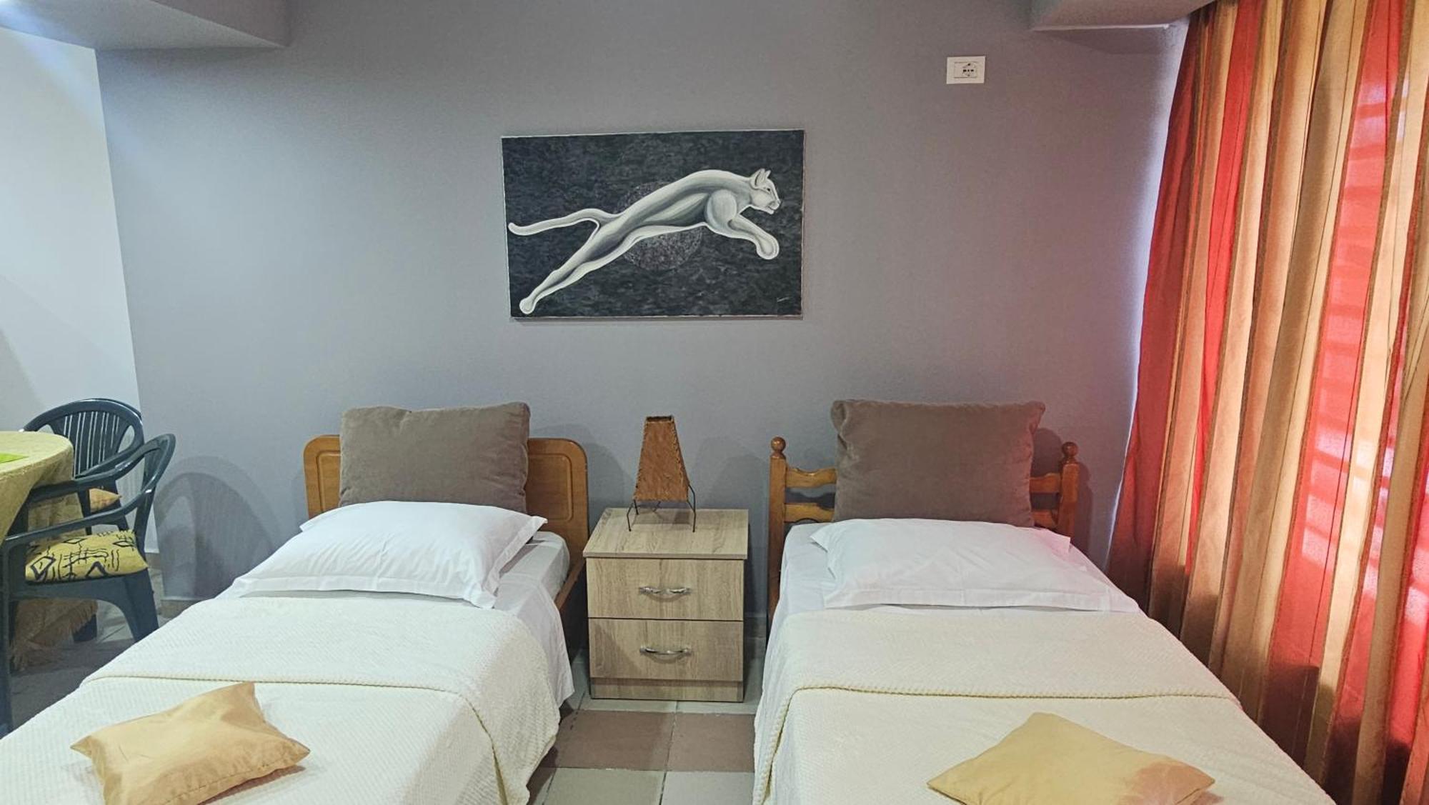 Robi's Bed & Breakfast Vlorë